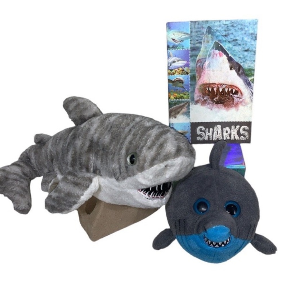 Petting Zoo Atlantis 3 piece Shark plush book bundle 3D lenticular book cover